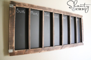 Keep yourself organized with a DIY message board