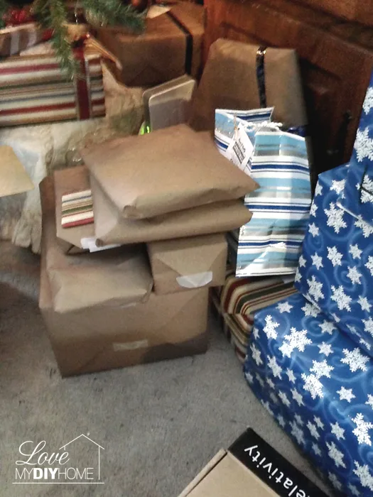 Christmas in Crisis {Love My DIY Home}