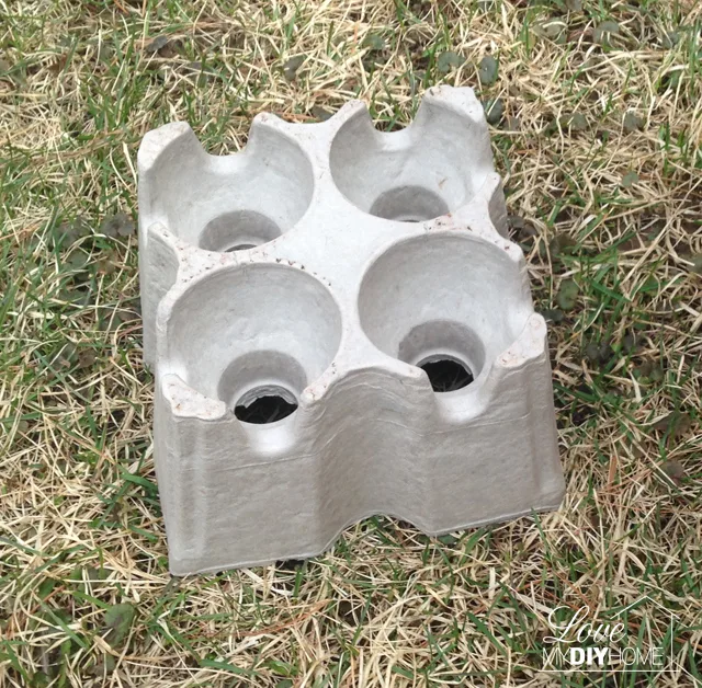 Use Ningxia Red bottle inserts for paint stilts {Love My DIY Home}