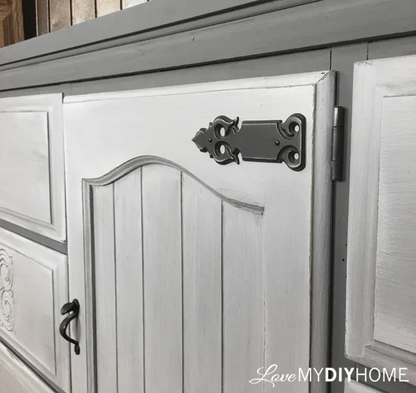 A Family Dresser Rescue {Love My DIY Home}