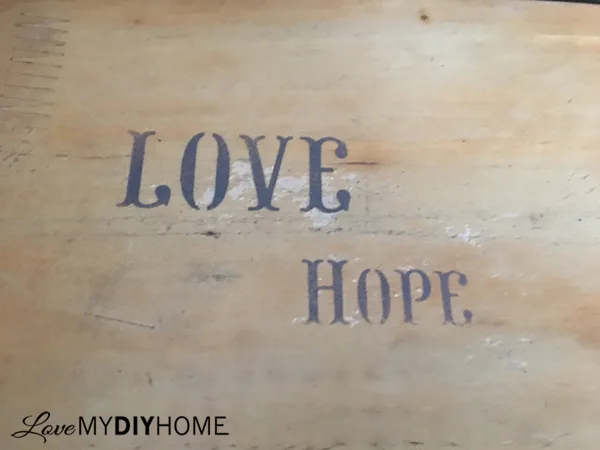 Studio Art Rack {Love My DIY Home}