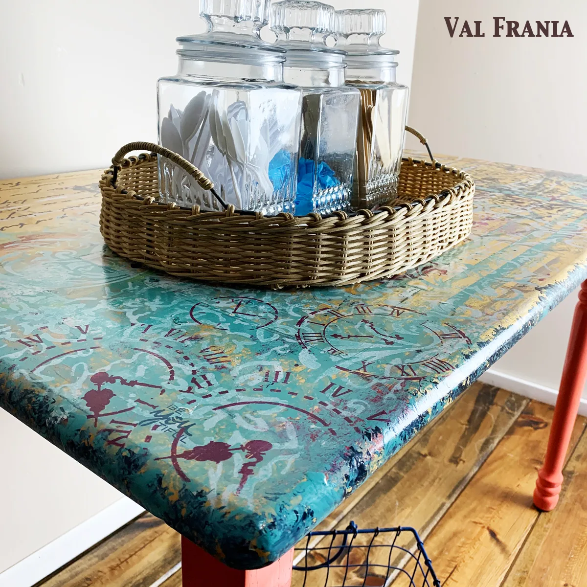 Artsy Table cu corner2